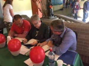 judges-confer